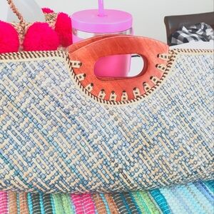 WOVEN STRAW BAG